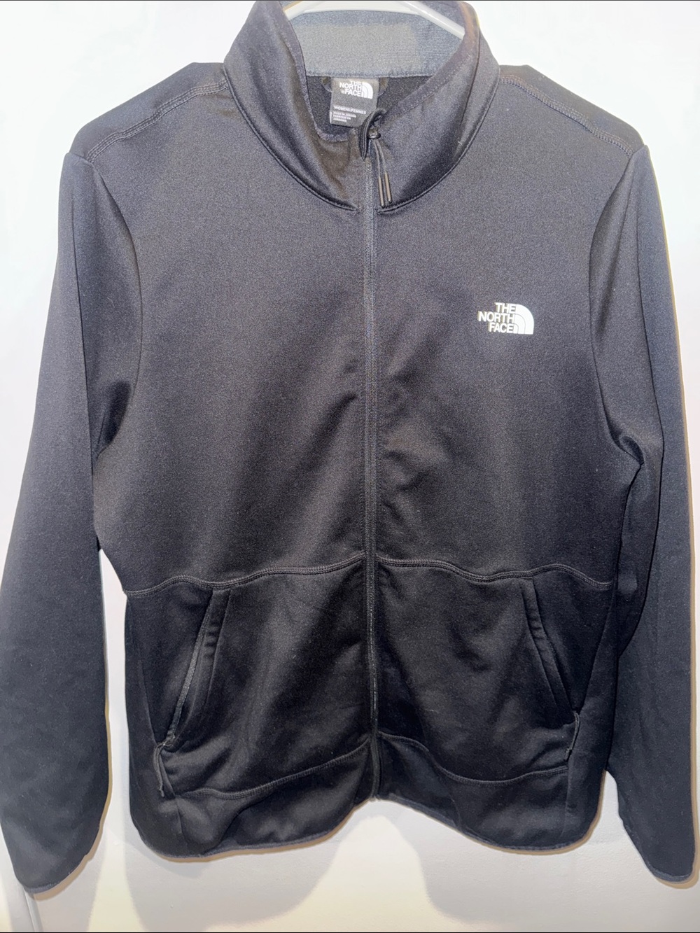 The North Face Men’s Black Lightweight Full-Zip Jacket